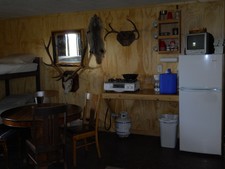 This cabin is equipped with everything you need to be comfortable and warm. 